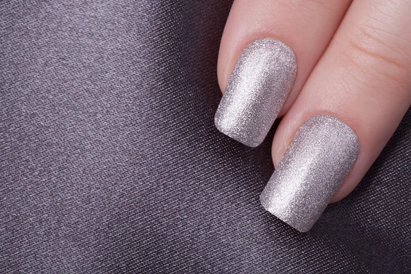 Silver nagellack. — Stockfoto