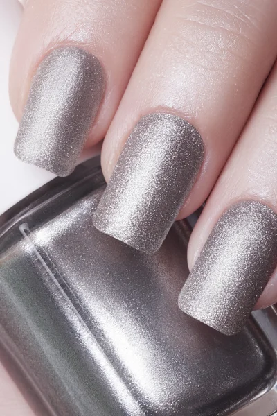 Silver nagellack. — Stockfoto