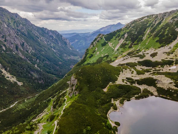 Vista aérea das montanhas e lagos de Tatras em Zakopane, Polônia — Fotografia de Stock