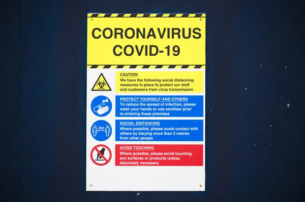 İnşaat alanı Covid-19 sağlık ve güvenlik işareti