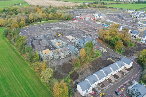 Ev geliştirme inşaatı devam ediyor.