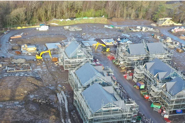 Ev geliştirme inşaatı devam ediyor.