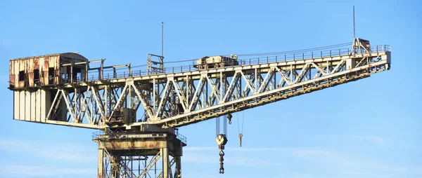 Grue de construction navale dans l'historique Clydebank Glasgow Ecosse — Photo