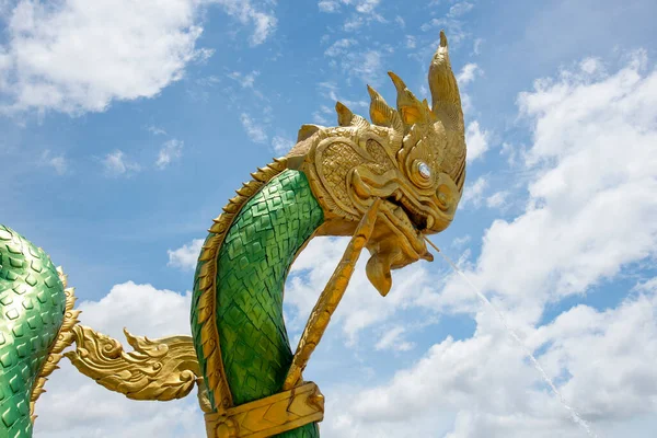Twin Green Naga Standbeeld Bij Mekong Rivier Wat Lamduan Tempel — Stockfoto