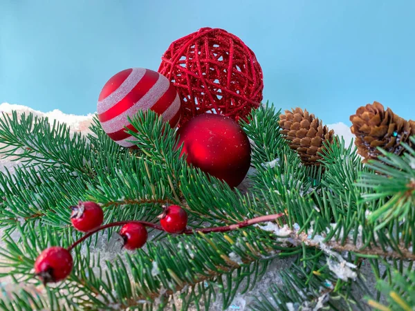 New Year Composition Branches Spruce Berries Pine Cone Christmas Balls — Stock Photo, Image