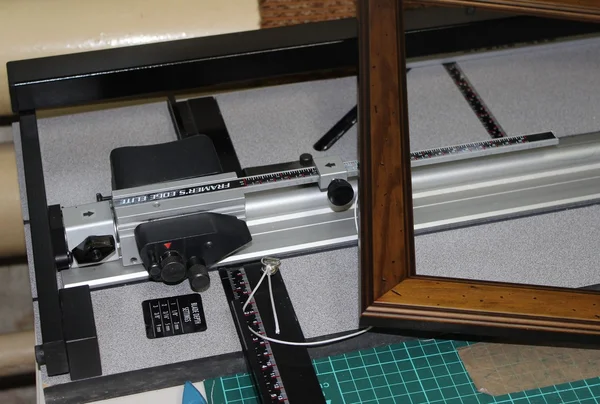 Makine kesim mukavva için