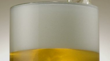 Bira köpük ve kabarcıklar