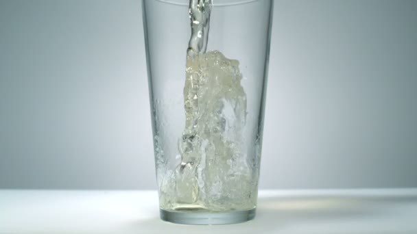 Ginger ale being poured in a glass — Stock Video