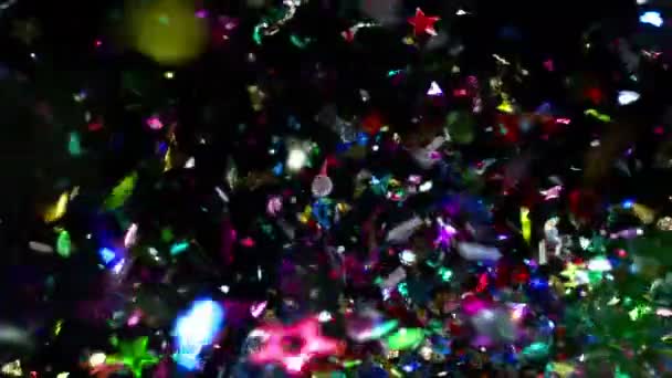 Confetti vliegen in de lucht — Stockvideo