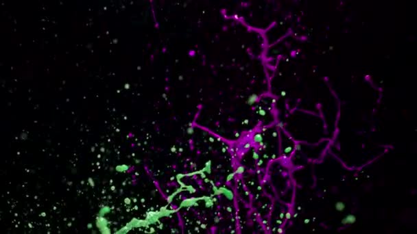 Peinture éclaboussure dans l'air 