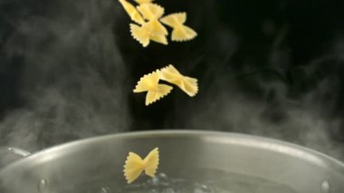 Farfalle makarna atma