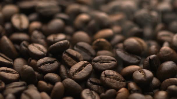 Smoldering de granos de café — Vídeos de Stock