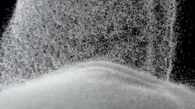 siyah arka plan üzerine şeker yığını