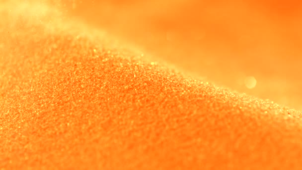 Haufen orangefarbenen Sandes — Stockvideo