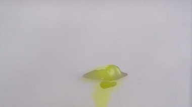 Su dışarı su yüzeyinden kumlama