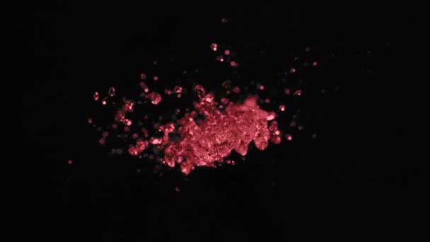 Eau jaillissant directement dans l'air 