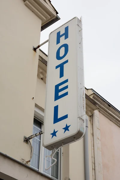 Worthotel über neuer moderner Fassade — Stockfoto