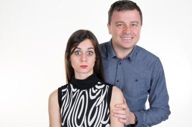 genç kadın onunla flört etmeye çalışan orta yaşlı adam reddetme