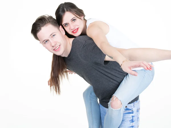 Feliz casal sorridente apaixonado. Isolado sobre fundo branco. — Fotografia de Stock