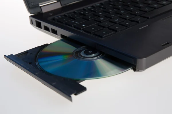 Laptop com CD aberto - unidade de DVD — Fotografia de Stock