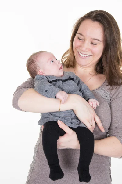 Schöne und zufriedene Mutter und Baby — Stockfoto