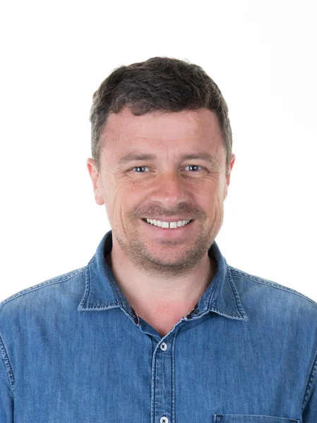 Retrato de hombre feliz sonriente, aislado en blanco —  Fotos de Stock