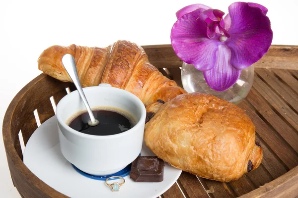 Continental Breakfast with Coffee and Fresh Croissant — Stock Photo, Image