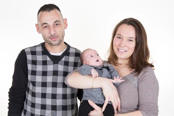 Familie mit einem süßen kleinen Baby isoliert — Stockfoto