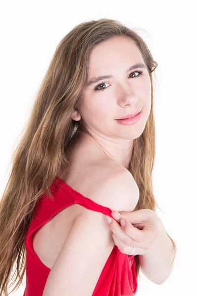 Chica sonriente en vestido rojo aislado sobre fondo blanco — Foto de Stock