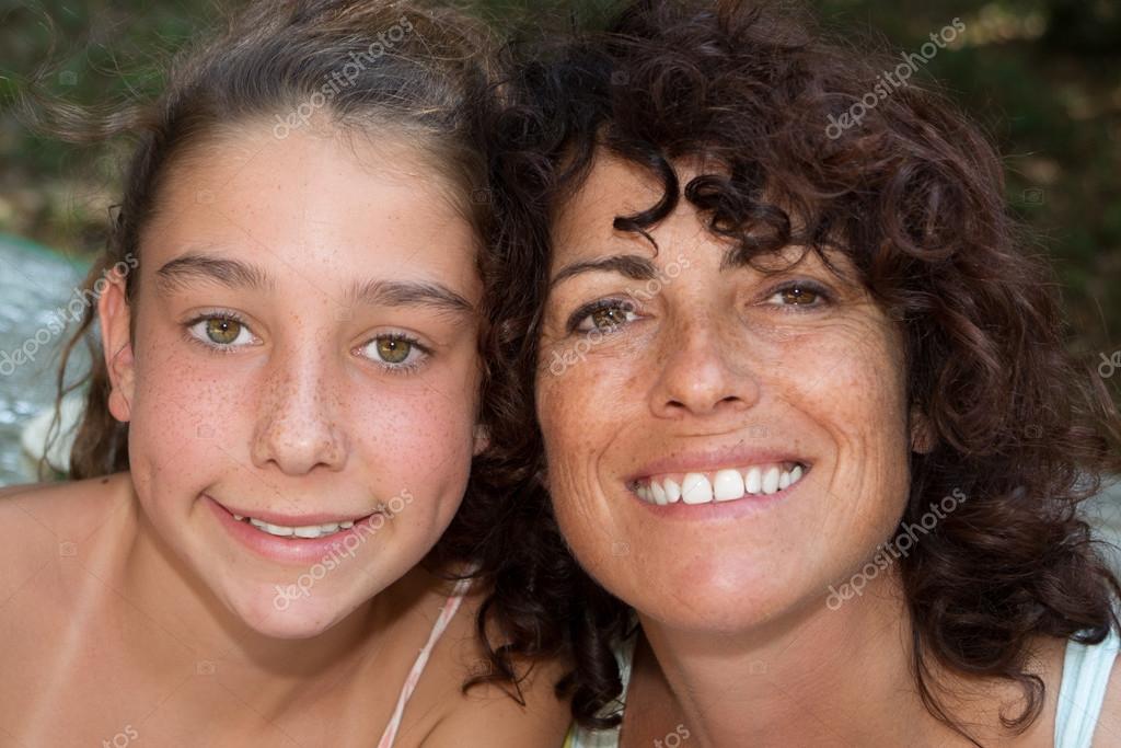 Mamma och dotter lesbisk kul