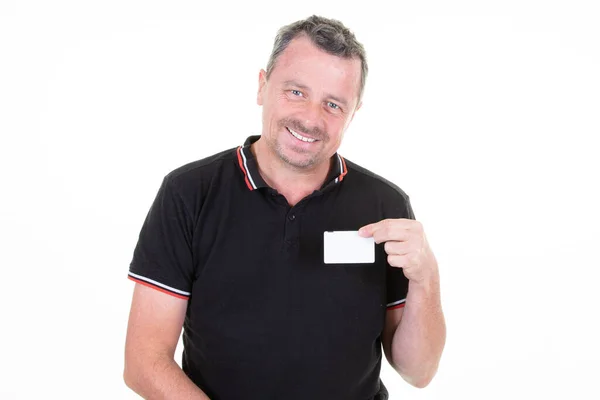 Sorridente Bell Uomo Holding Bianco Vuoto Carta Credito Vuoto — Foto Stock