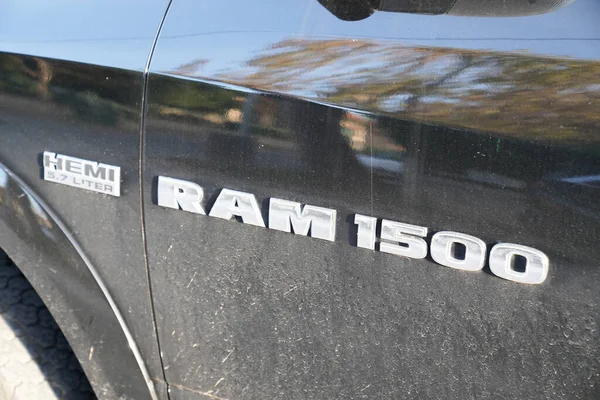 Bordeaux Aquitaine France 2020 Dodge Ram 1500 Logo Kamionu Značka — Stock fotografie
