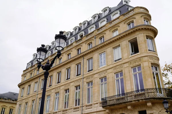 Arquitectura Tradicional Francesa Haussmann Con Ventanas Balcones Típicos París Francia — Foto de Stock
