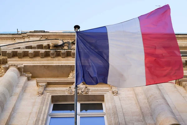 Bandeira Francesa Tricolor Vermelho Branco Azul Sinal Entrada Prefeitura Cidade — Fotografia de Stock