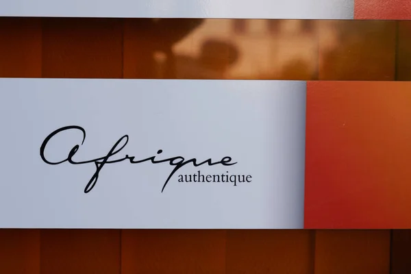 Бордо Aquitaine France 2020 Afrique Authentique Logo Text Sign Travel — стоковое фото