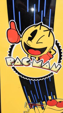 Bordeaux, Aquitaine France - 12 28 2020: Pac-Man işaret simgesi Namco tarafından geliştirildi ve piyasaya sürüldü