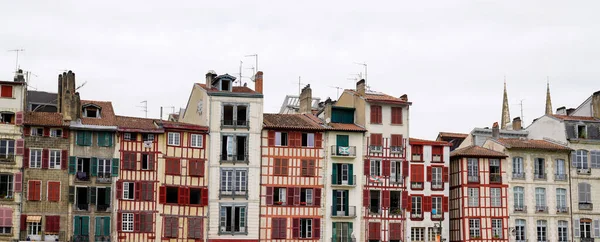 Typowy Budynek Basków Bayonne Bask Country Francji — Zdjęcie stockowe