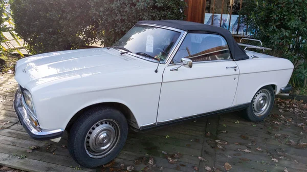 Bordéus Aquitânia França 2021 Peugeot 304 Carro Retro Vintage Conversível — Fotografia de Stock