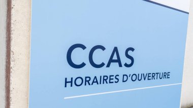 Bordeaux, Aquitaine France - 01 05 2021: cccas logosu ve duvar merkezlerindeki metin imzası Communaux d action sociale sosyal eylem ajansı için ortak merkezler anlamına gelir