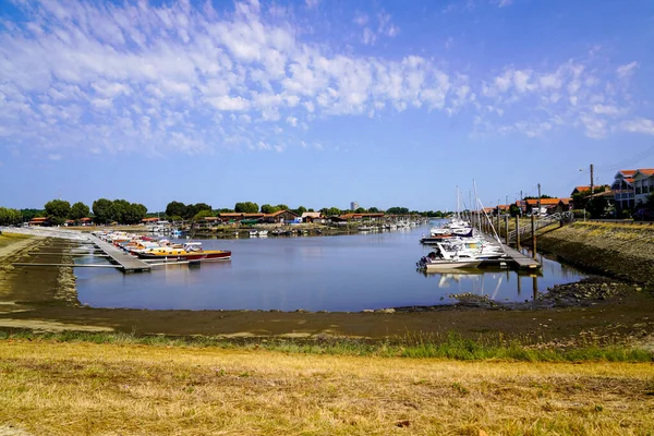 Γαλλικό Λιμάνι Στο Gujan Mestras Στο Bassin Arcachon Νοτιοδυτικά Της — Φωτογραφία Αρχείου