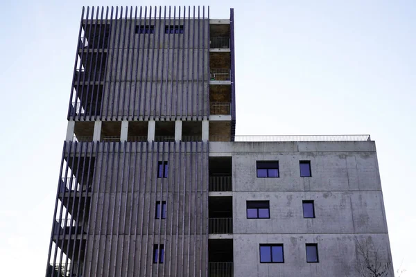 Apartamento Residencial Moderno Edifício Fachada Cimento Cinza — Fotografia de Stock