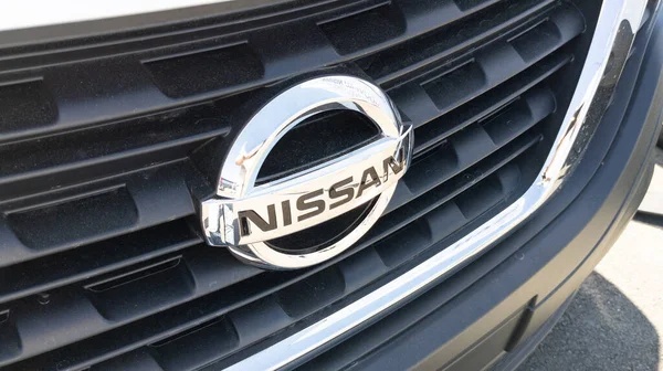 Bordéus Aquitânia França 2021 Nissan Logotipo Frontal Texto Detalhe Van — Fotografia de Stock