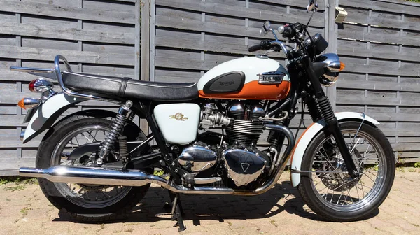 Bordeaux Aquitaine Frankrike 2021 Triumph Bonneville T100 Bonnie Årsjubileum Blå — Stockfoto