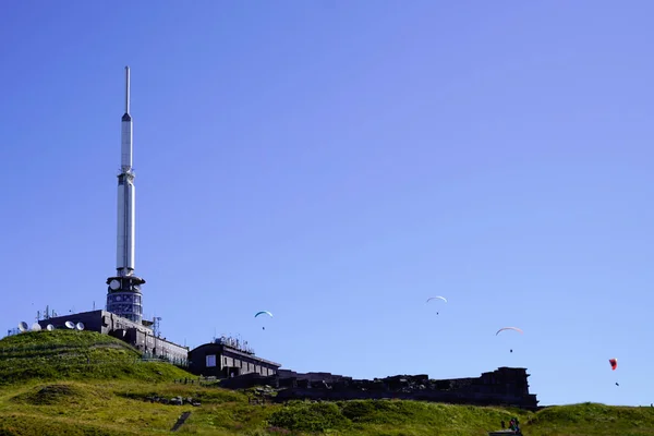 Estação Meteorológica Antena Observatório Alto Vulcão Summit Montanha Puy Dome — Fotografia de Stock