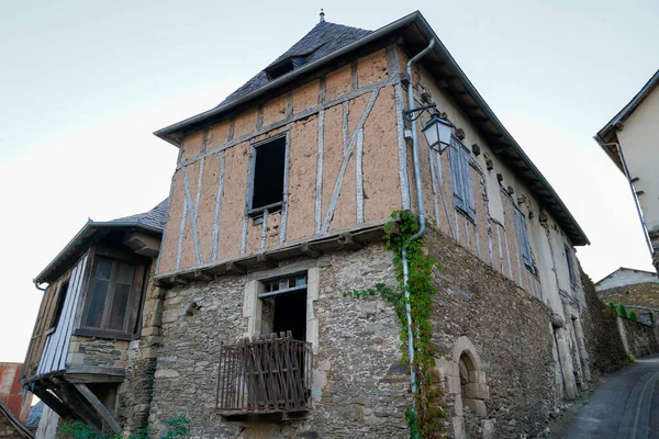 Donzenac Typische Fachwerkhaus Der Steigenden Straße Zentrum Des Dorfes Restaurieren — Stockfoto