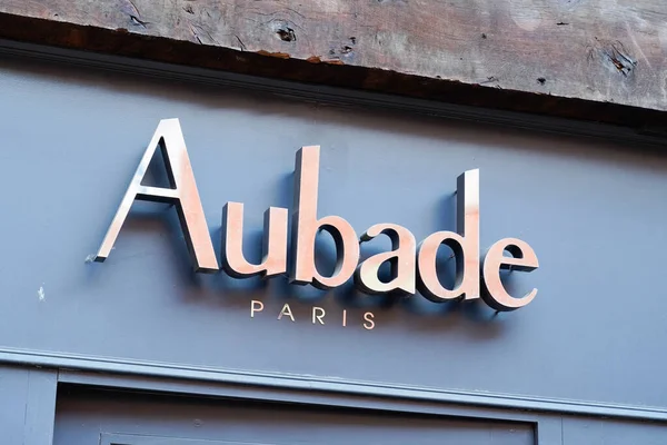 Bordeaux Aquitaine France 2021 Aubade Logo Markası Kızların Butik Çamaşırı — Stok fotoğraf