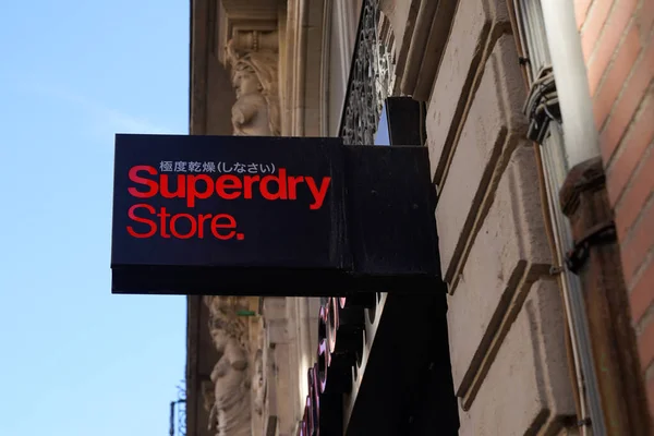 Burdeos Aquitania Francia 2021 Superdry Store Logo Brand Text Sign —  Fotos de Stock