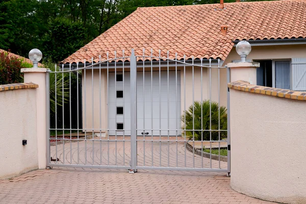 Portale Classico Acciaio Alluminio Grigio Cancello Metallico Porta Casa Della — Foto Stock