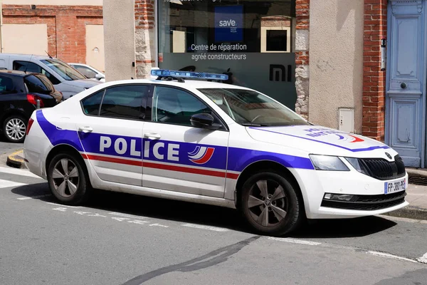 Sete Ocitanie Francia 2021 Skoda Coche Con Signo Símbolo Policía — Foto de Stock