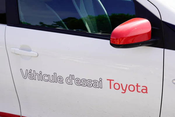 Burdeos Aquitania Francia 2021 Toyota Logo Text Sign Brand Car — Foto de Stock